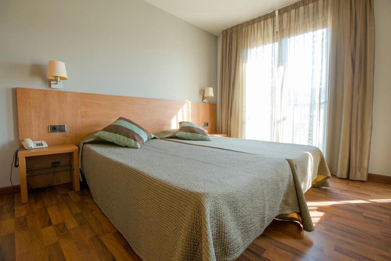 Hotel Medes II Лестартит Екстериор снимка