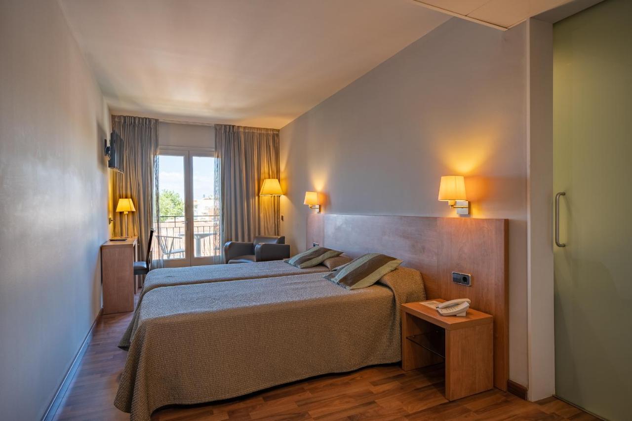 Hotel Medes II Лестартит Екстериор снимка