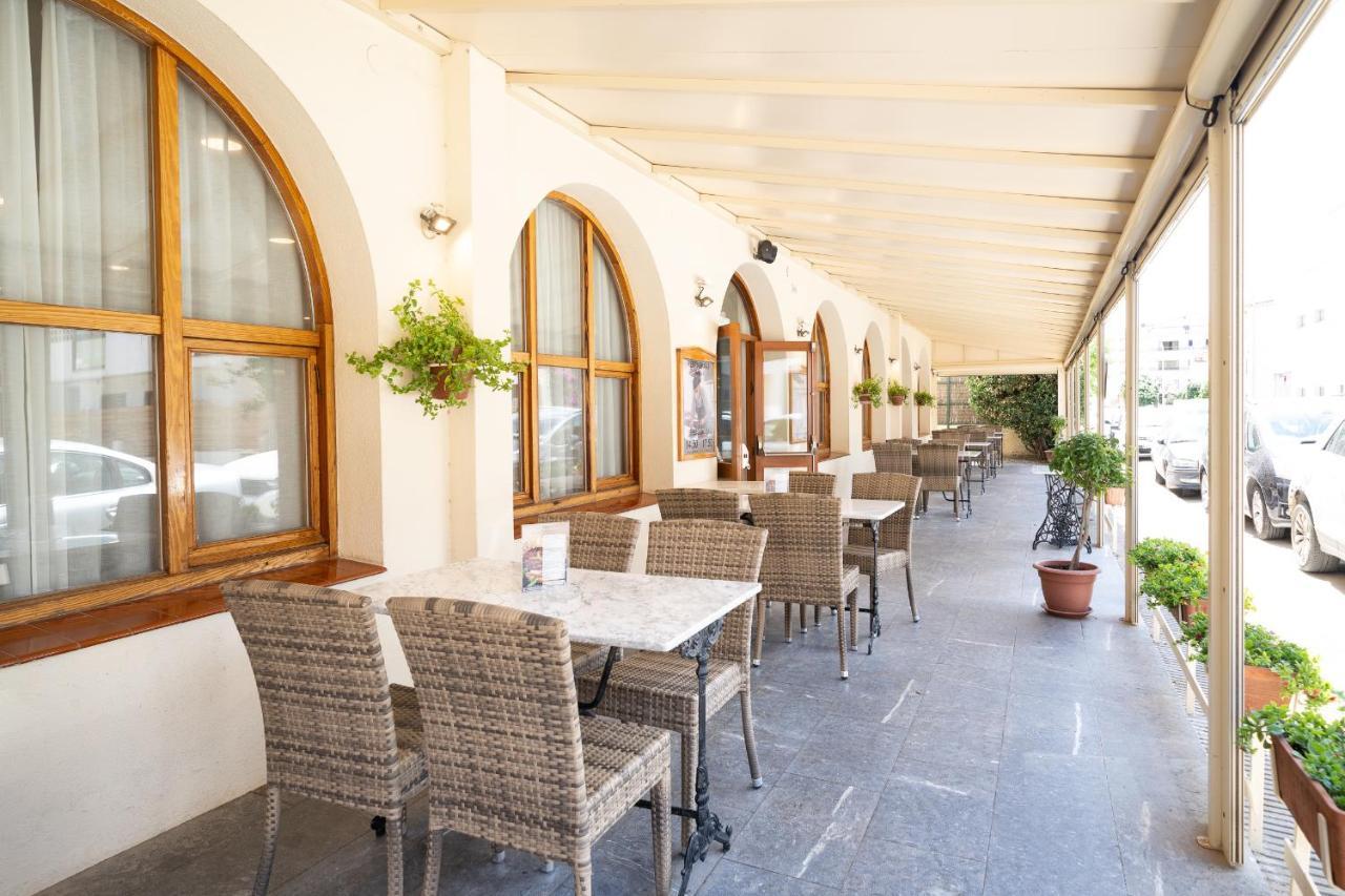 Hotel Medes II Лестартит Екстериор снимка
