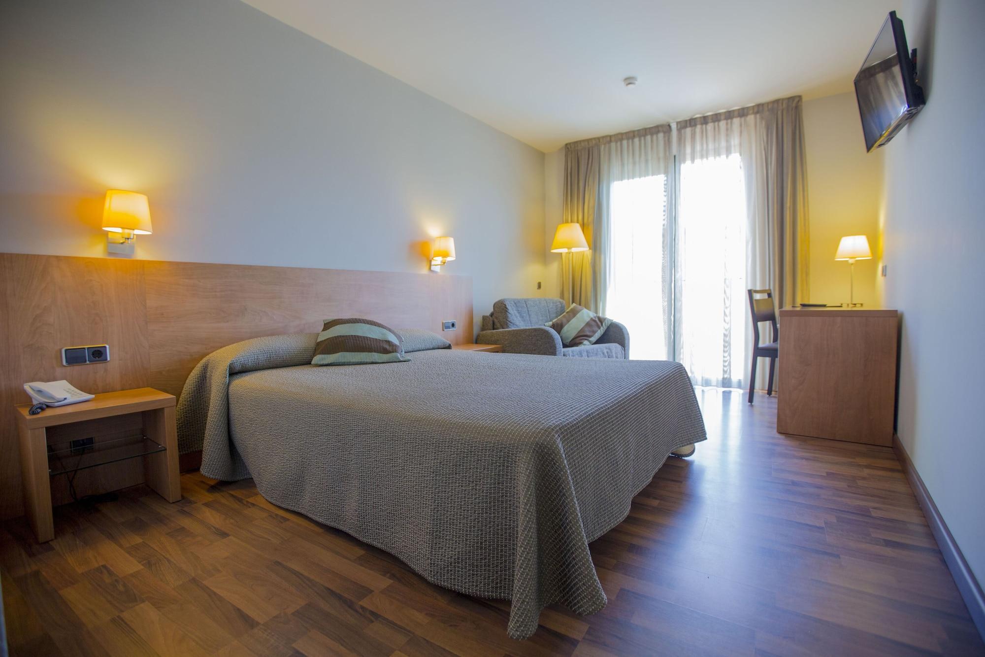 Hotel Medes II Лестартит Екстериор снимка